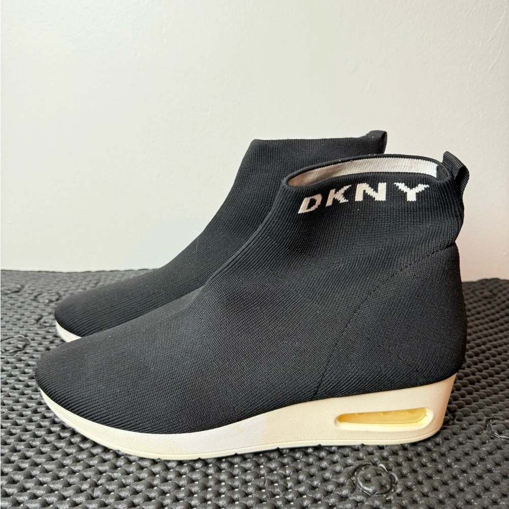 DKNY‎ Women's Black Sock Ankle Boots